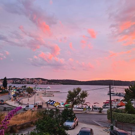 Apartman Simac Okrug Gornji Trogir Exterior foto