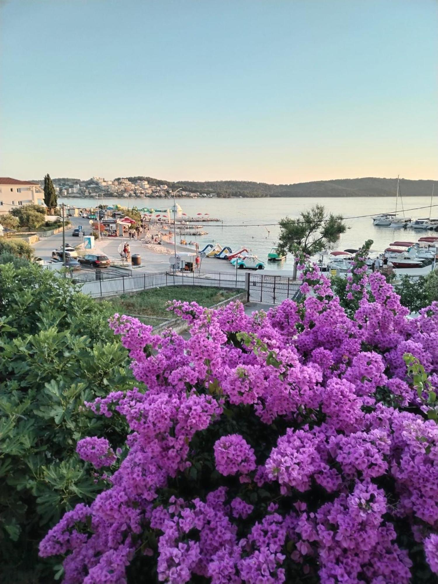 Apartman Simac Okrug Gornji Trogir Exterior foto